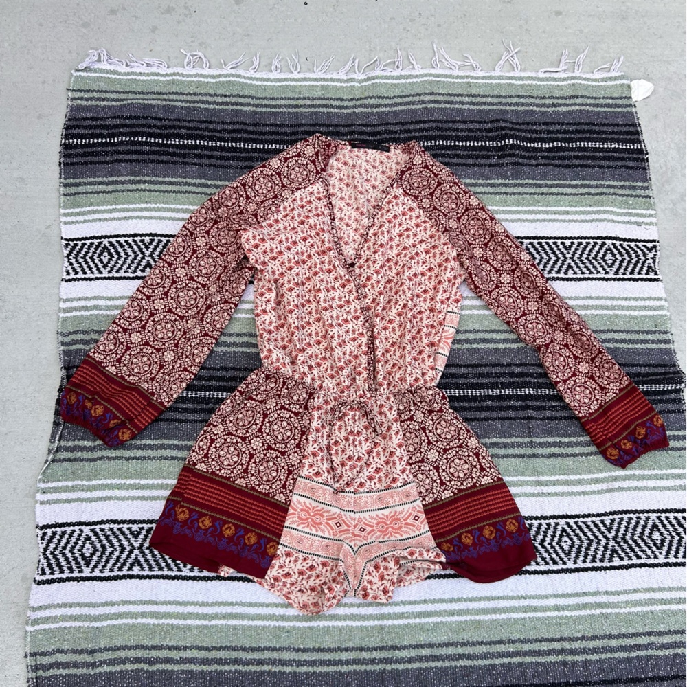 Fraiche by J red paisley mandala long sleeve v neck romper